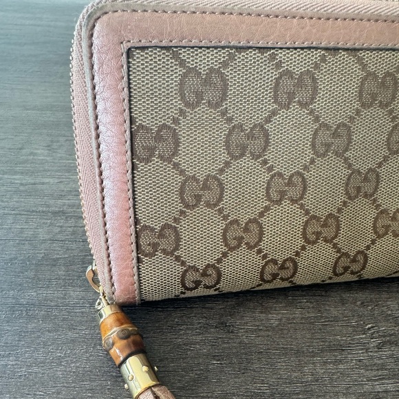 Gucci pink trim bamboo zippy wallet 🎀 - Picture 9 of 10
